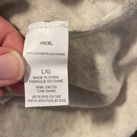 Vince Oversize Cashmere Sweater - Picture 7 of 7